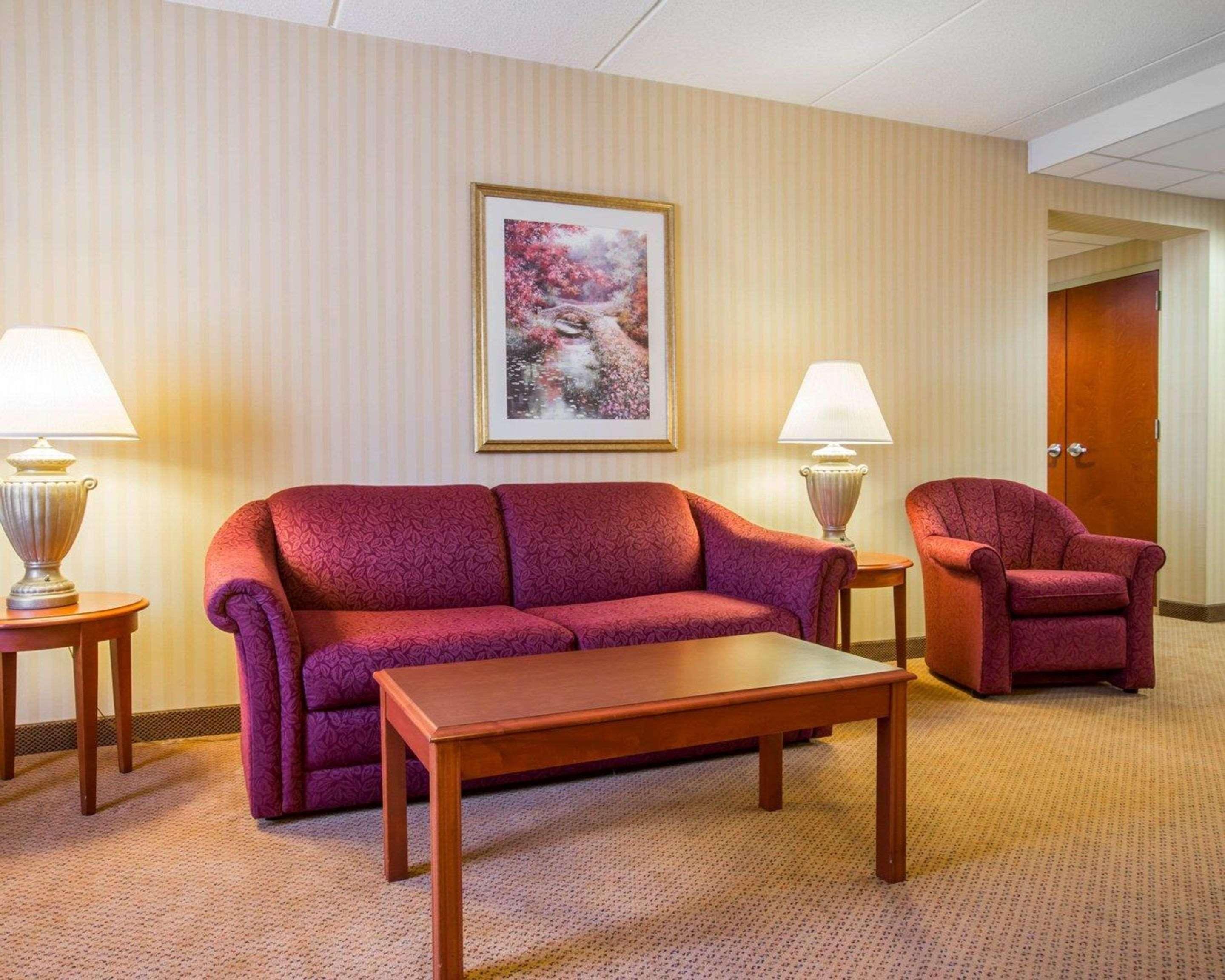 Holiday Inn Express & Suites Hawthorne - Elmsford North By Ihg Exterior photo