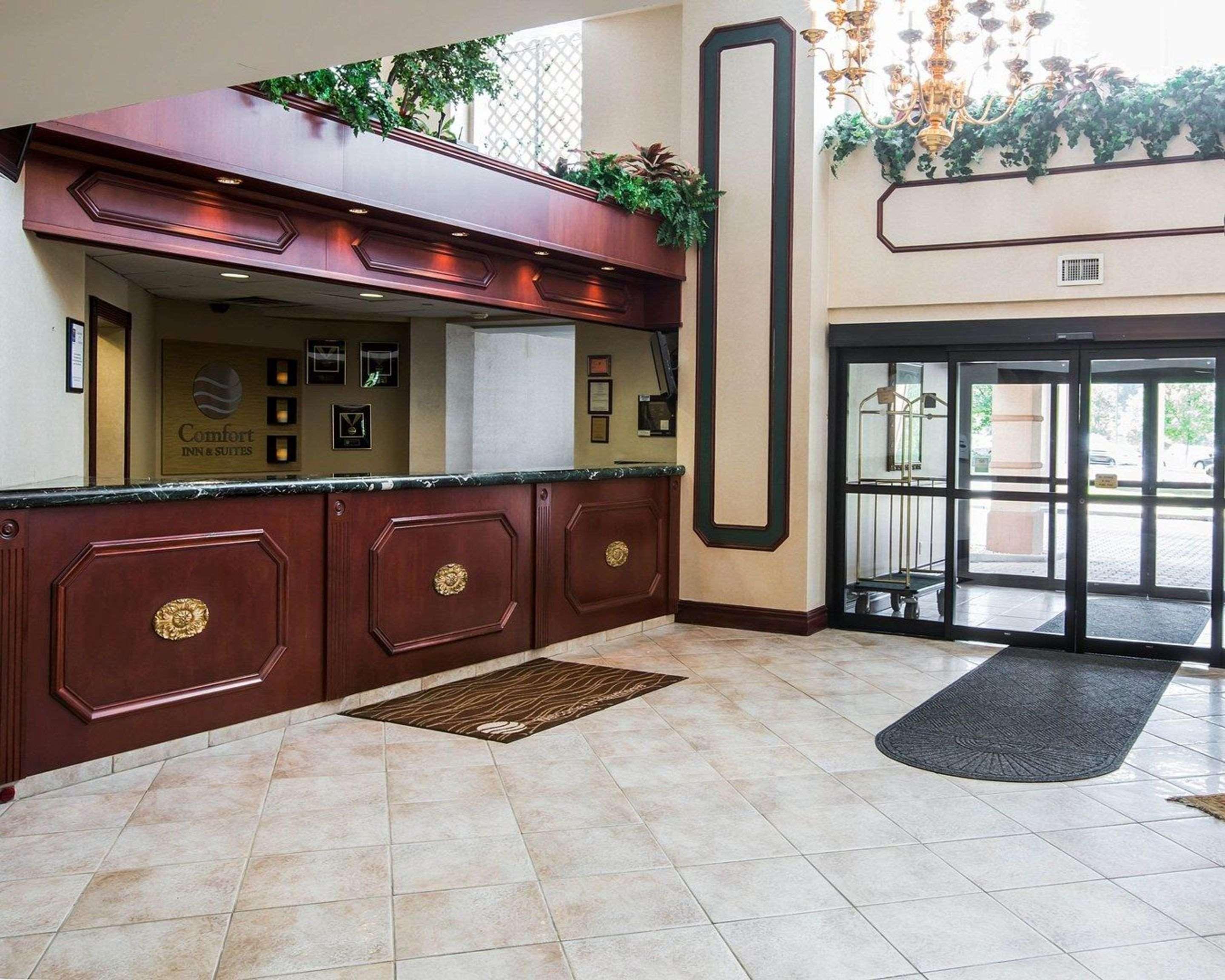 Holiday Inn Express & Suites Hawthorne - Elmsford North By Ihg Exterior photo