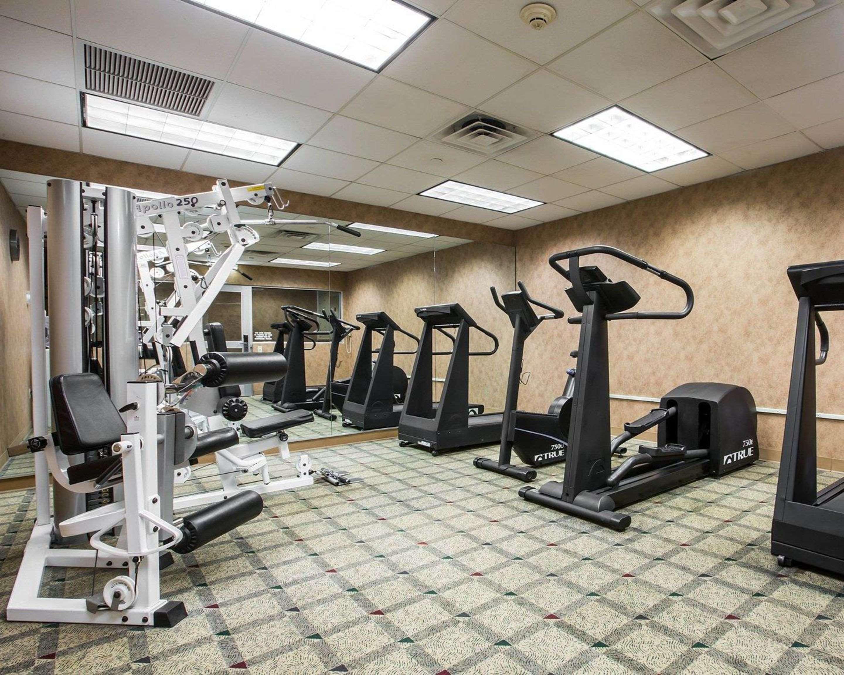 Holiday Inn Express & Suites Hawthorne - Elmsford North By Ihg Exterior photo