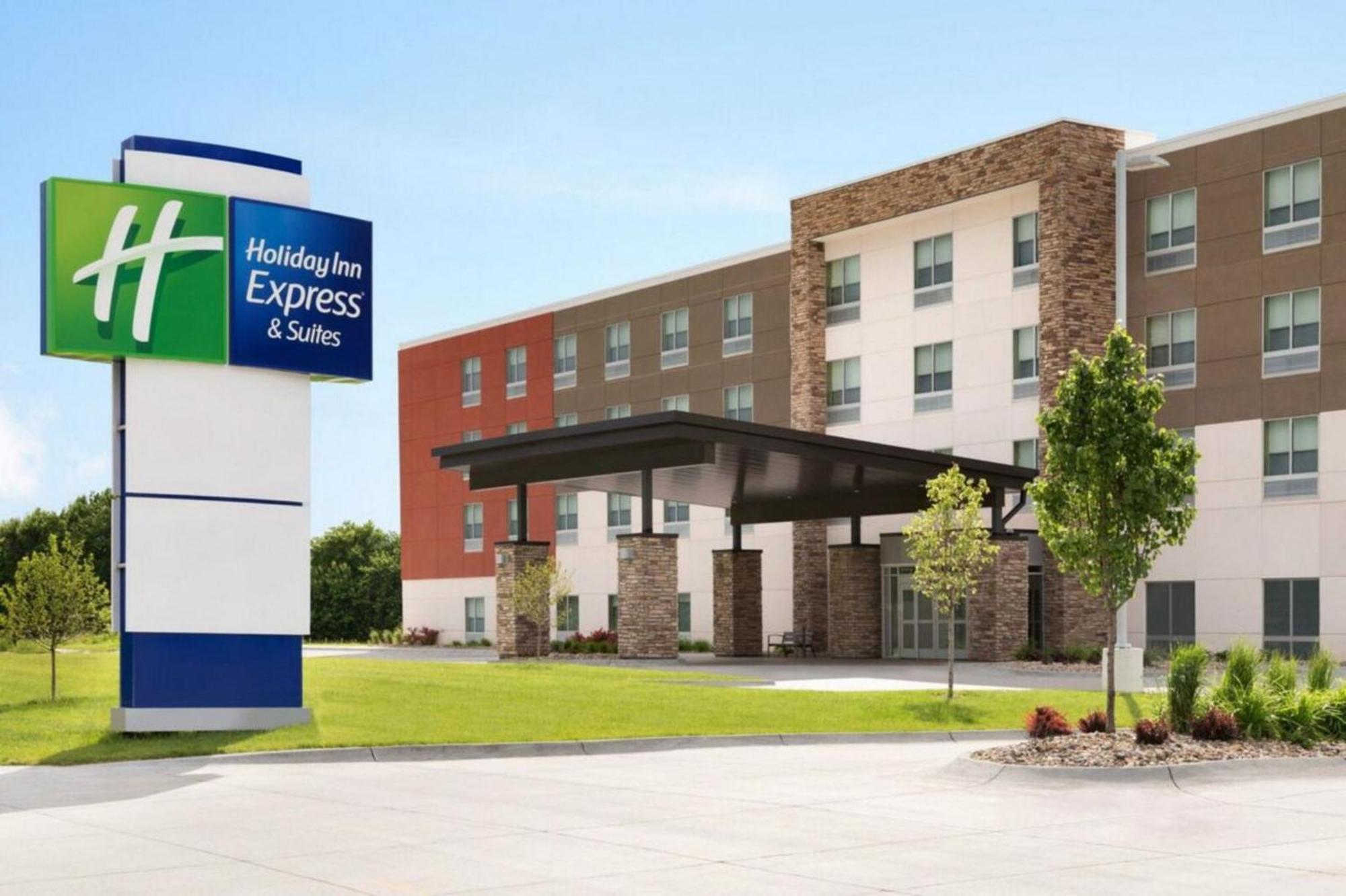 Holiday Inn Express & Suites Hawthorne - Elmsford North By Ihg Exterior photo